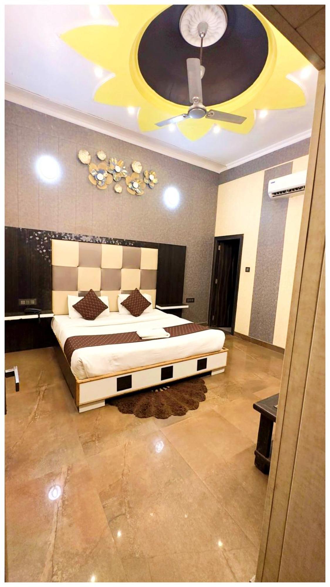 Grg Pardesi Hotel Haridwār Extérieur photo