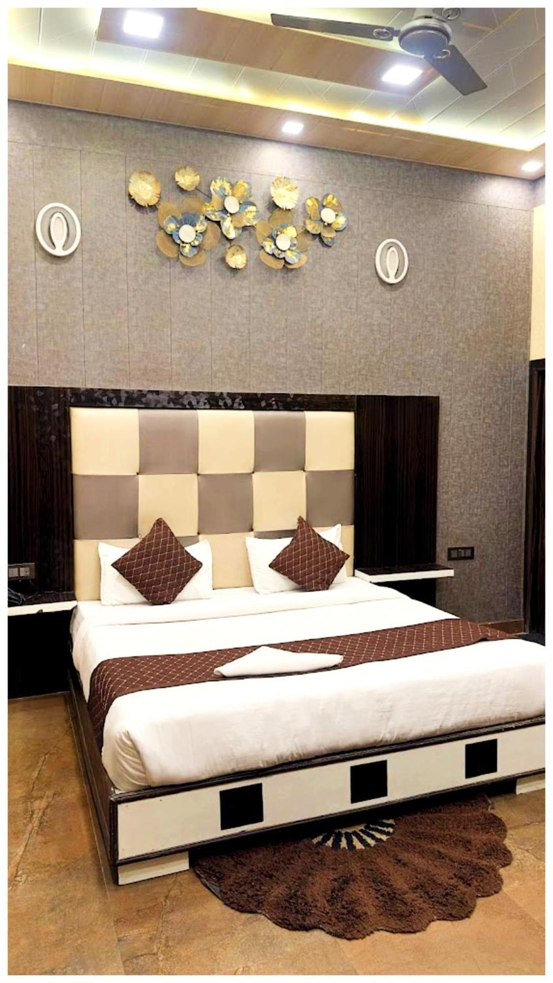 Grg Pardesi Hotel Haridwār Extérieur photo