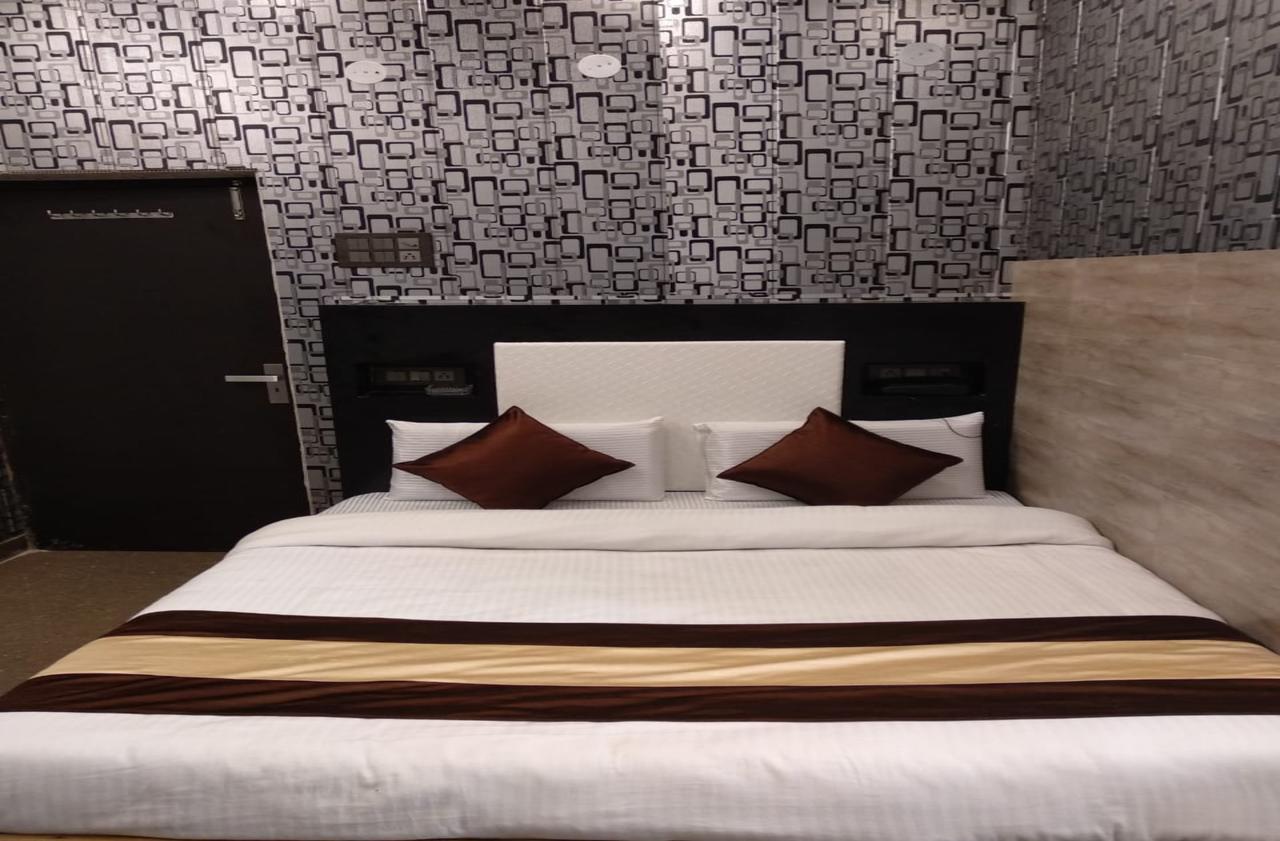 Grg Pardesi Hotel Haridwār Extérieur photo