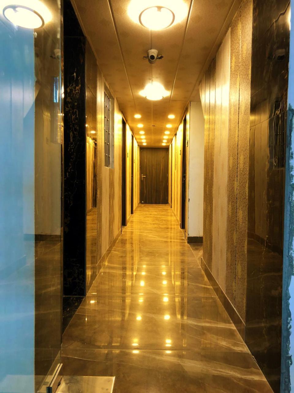 Grg Pardesi Hotel Haridwār Extérieur photo