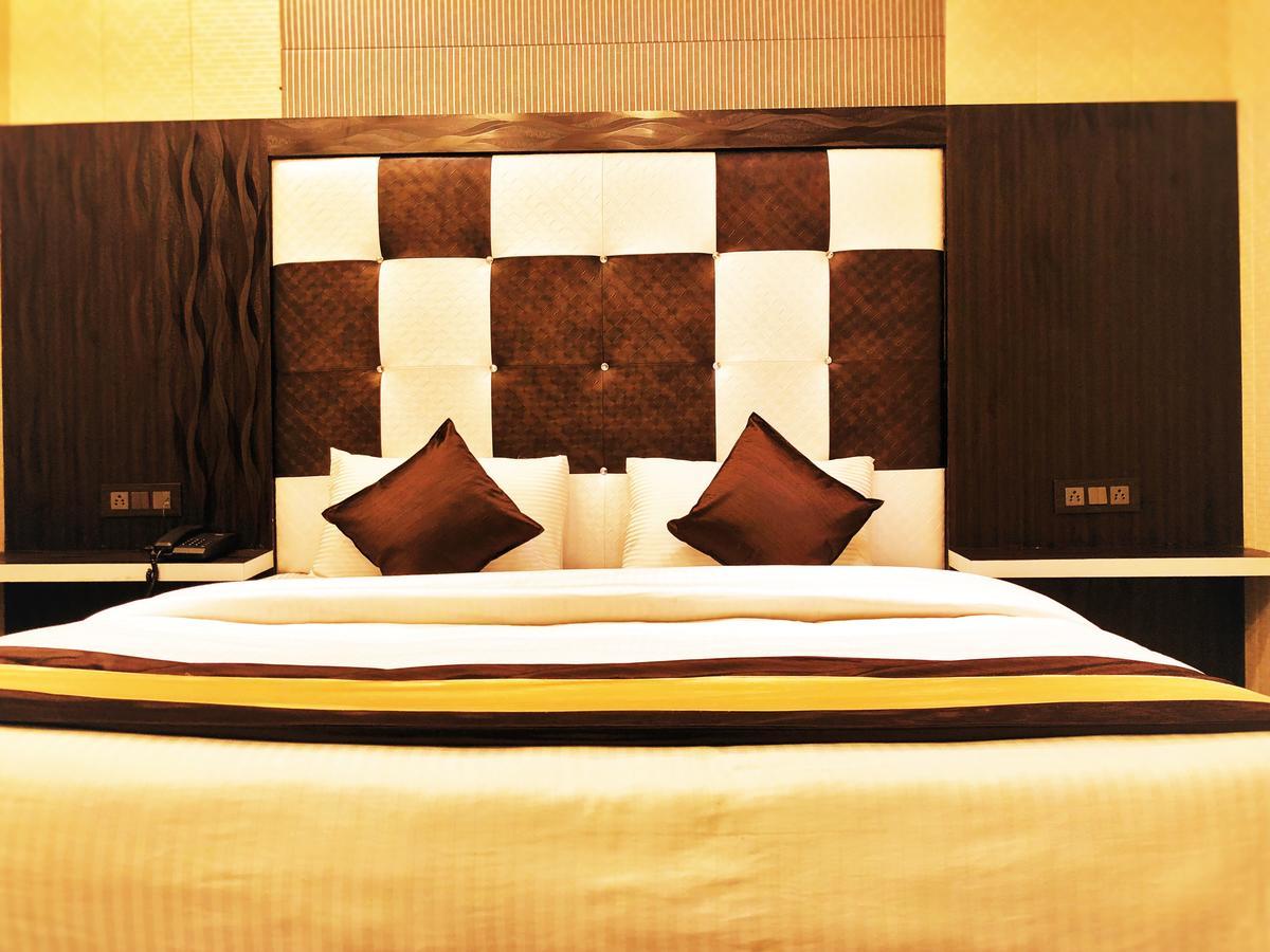 Grg Pardesi Hotel Haridwār Extérieur photo