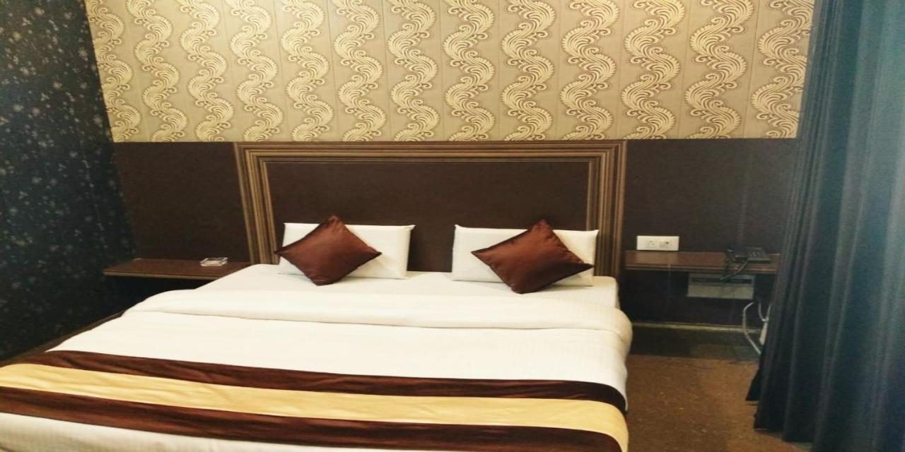 Grg Pardesi Hotel Haridwār Extérieur photo