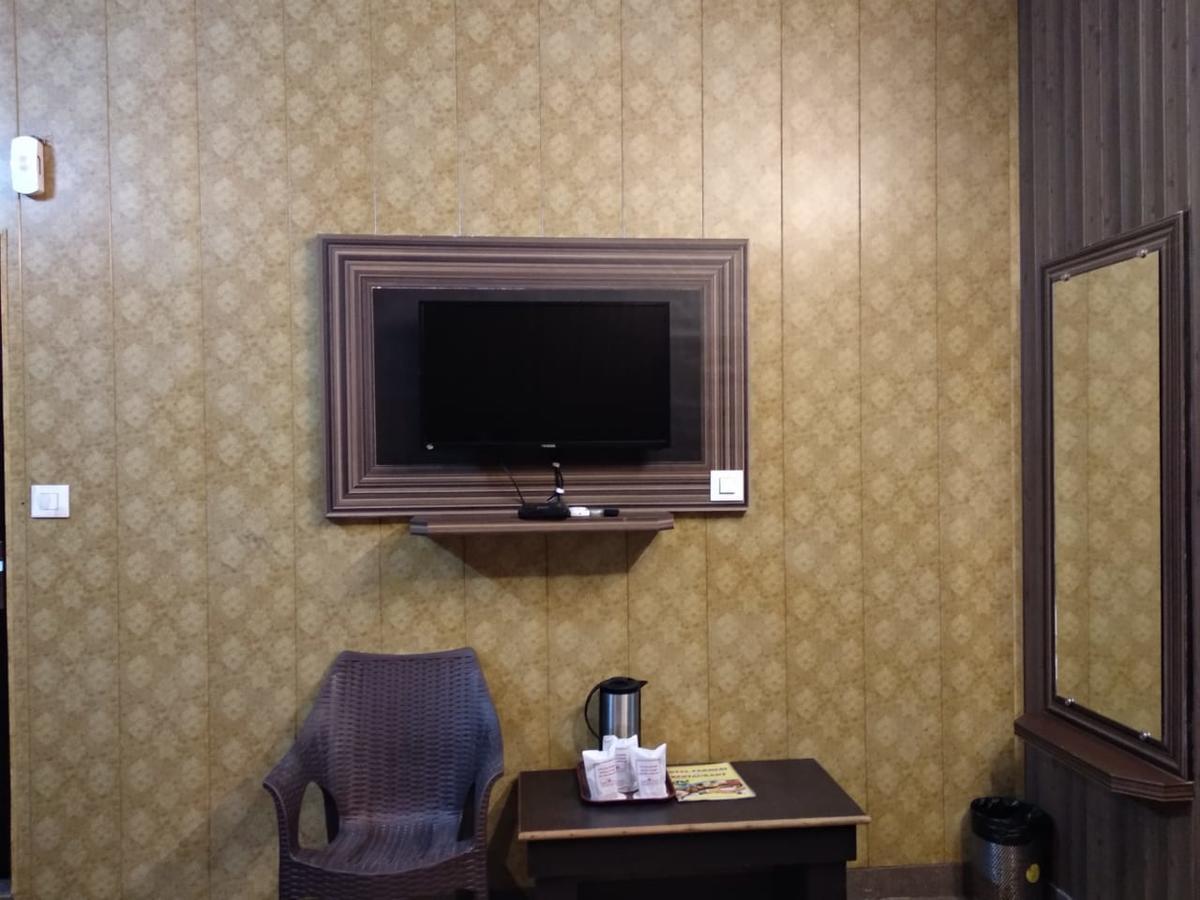 Grg Pardesi Hotel Haridwār Extérieur photo
