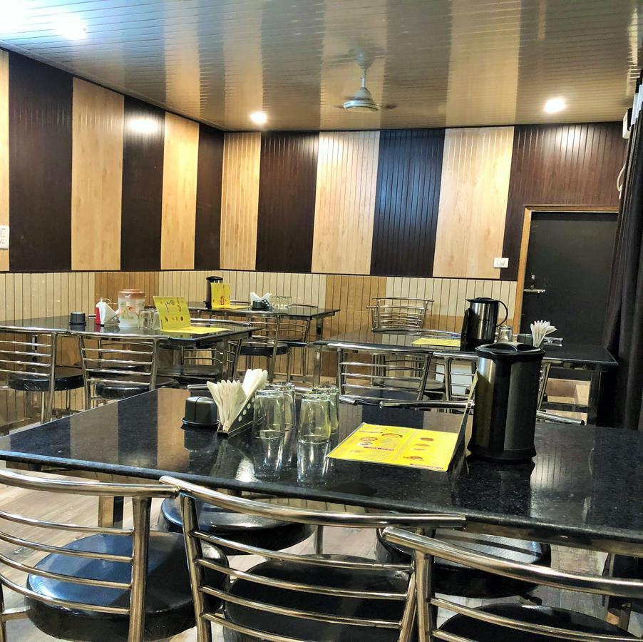 Grg Pardesi Hotel Haridwār Extérieur photo