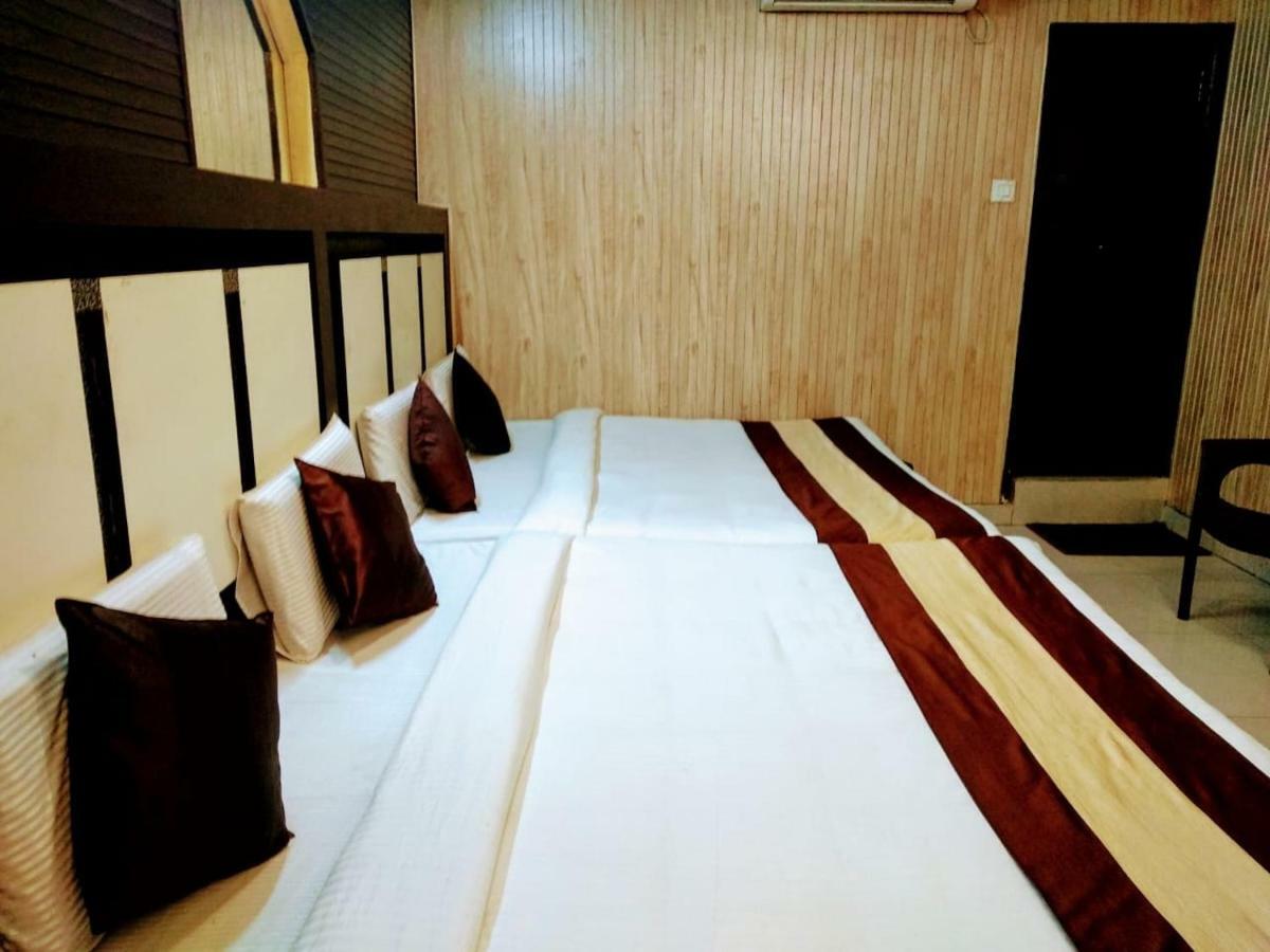 Grg Pardesi Hotel Haridwār Extérieur photo