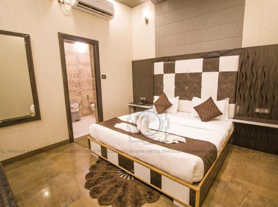 Grg Pardesi Hotel Haridwār Extérieur photo